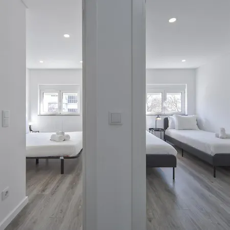 Olivais Modern By Homing Apartment *